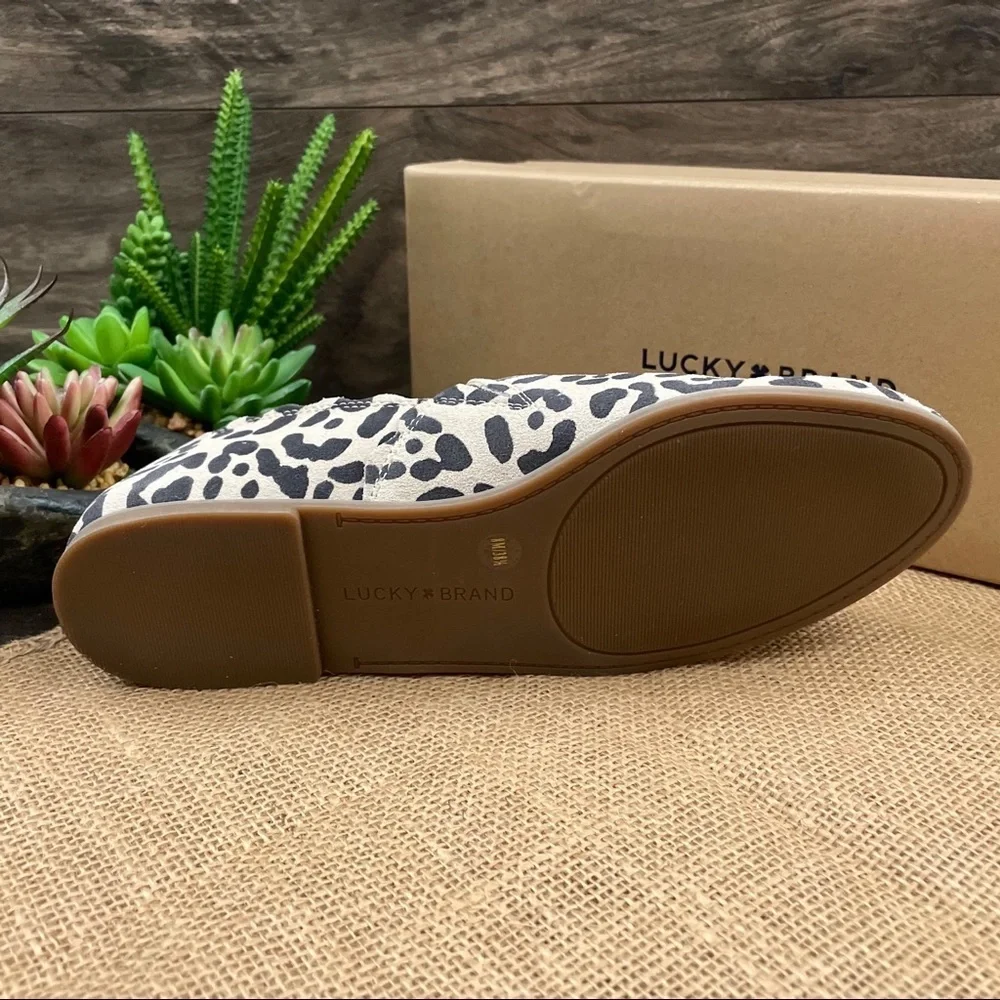 NIB Lucky Brand Cloeey Scalloped Leopard Flat
